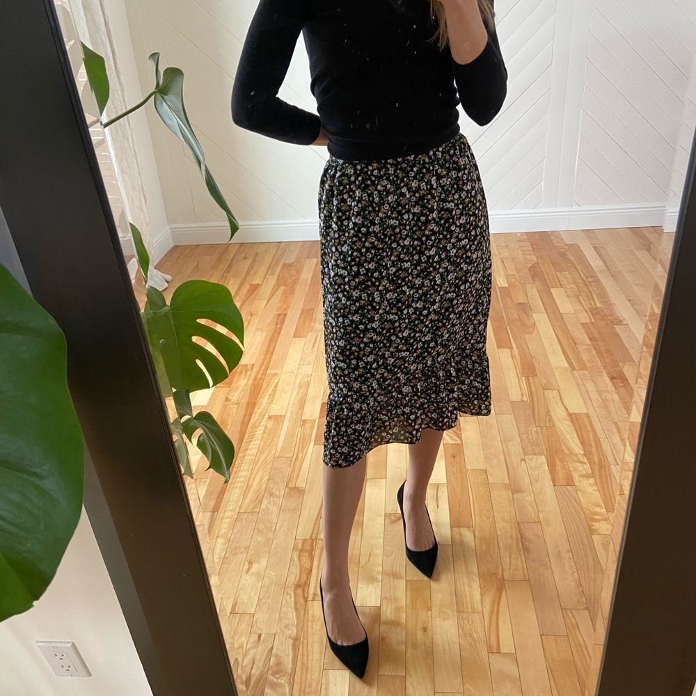 Hi low floral lined skirt